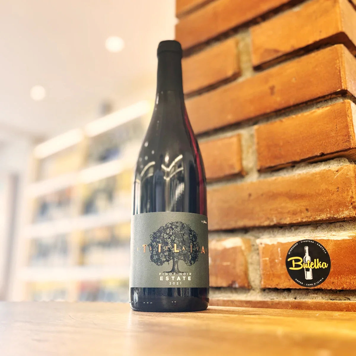 Tilia, Pinot Noir, Estate, Primorska, Slovenija, 2021, 750ml